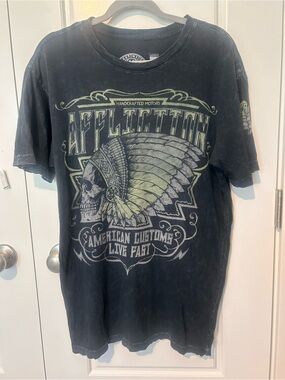 Affliction Men's Black Graphic T-Shirt - Native Skull Print. Large